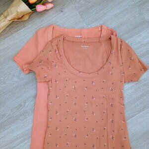 2 pcs Old Navy Scoop neck t shirts